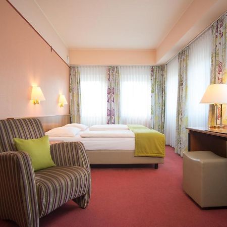 Trip Inn Posthotel Dueren Хаймбах Экстерьер фото
