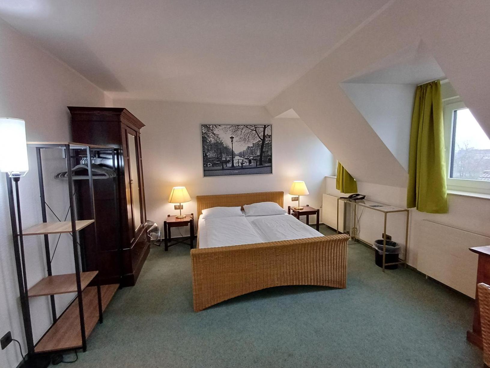 Trip Inn Posthotel Dueren Хаймбах Экстерьер фото